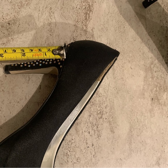 Madden Girl Pumps - Picture 5 of 6